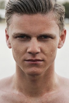 成熟男人脸部图片