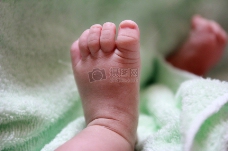 新生儿的脚丫