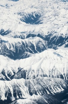 冰山被冰覆盖的山谷
