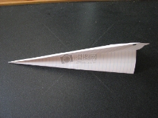 小时候折的纸飞机