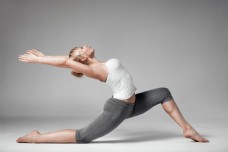 瑜伽美女瑜伽健身的美女图片