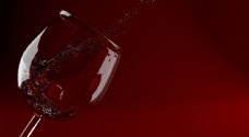 喷溅葡萄酒图片