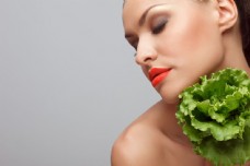 绿色蔬菜时尚女人与蔬菜图片