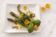 绿色蔬菜芦笋豆苗菜式图片