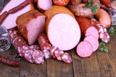 肉类切开的肉制品肠类图片