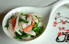 绿色蔬菜翡翠墨鱼柳图片